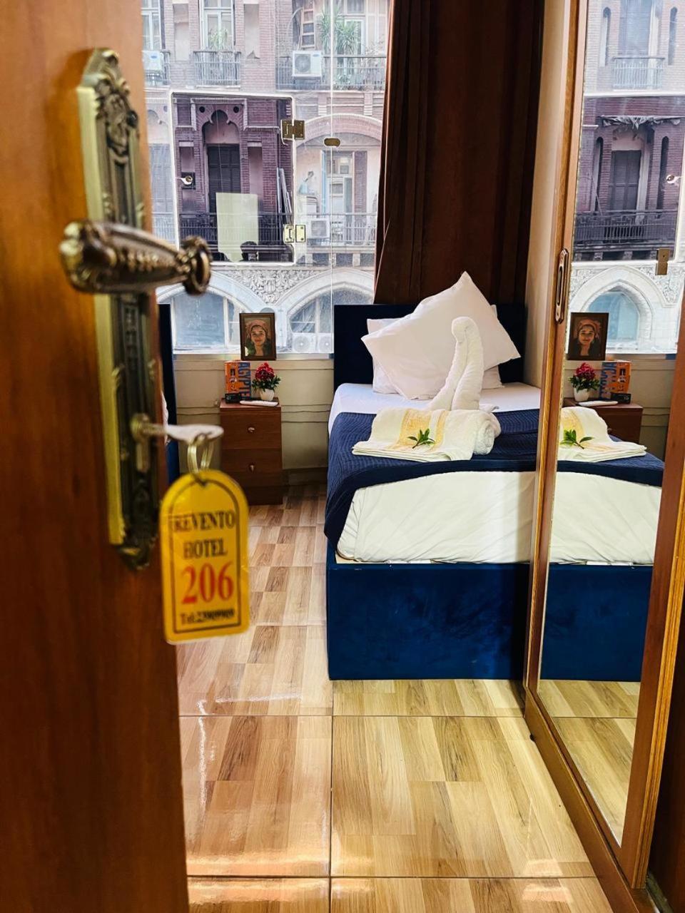 Revent Hotel Кайро Екстериор снимка