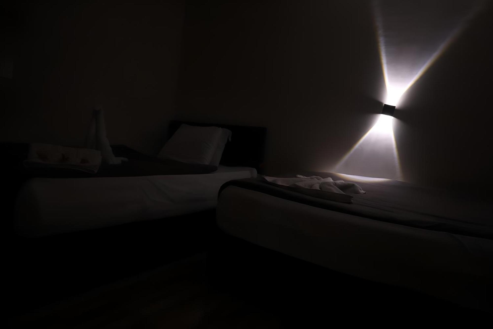 Revent Hotel Кайро Екстериор снимка